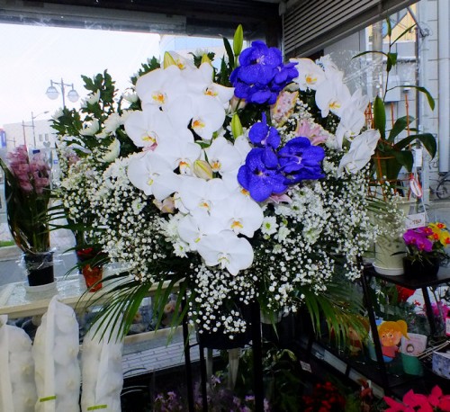 2018-12-26お供えスタンド花1段