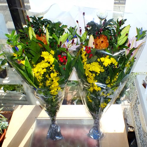 2019-8-13仏花1対元吉田