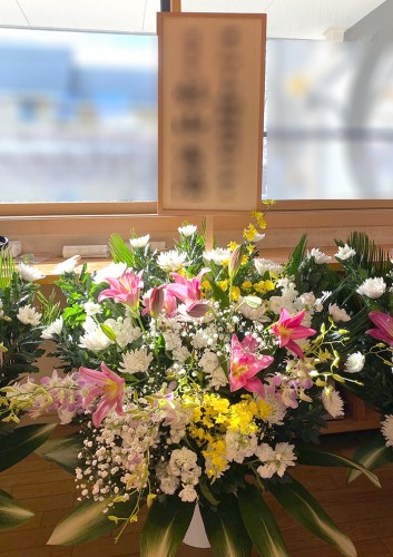 2020-11-22お供えスタンド花1段-5